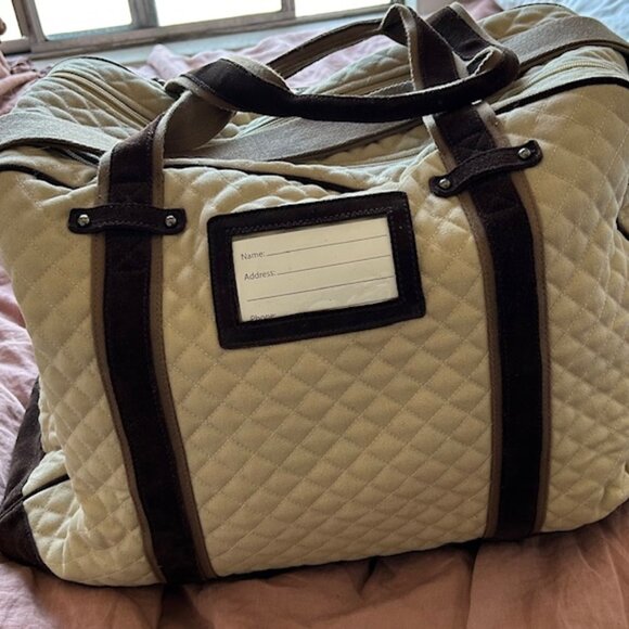 Vera Bradley Duffle Brand New - Picture 4 of 6